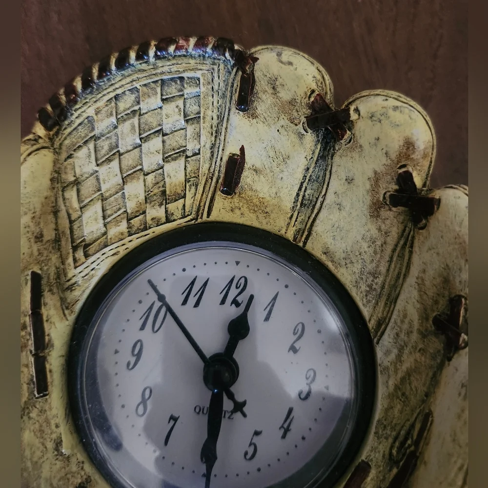 Baseball Glove Clock